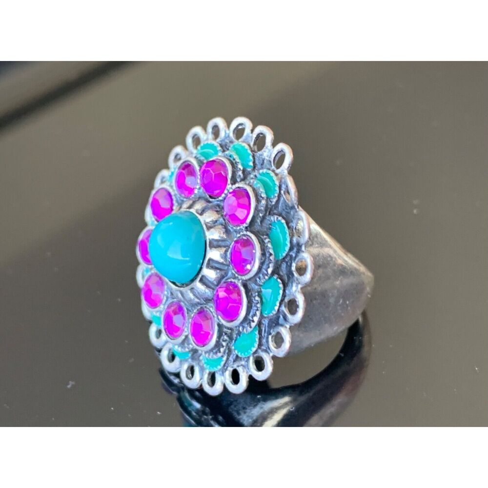 Cocktail Ring Vintage Retro Amethyst Colored Cut Glass Enamel Silver tone, cast